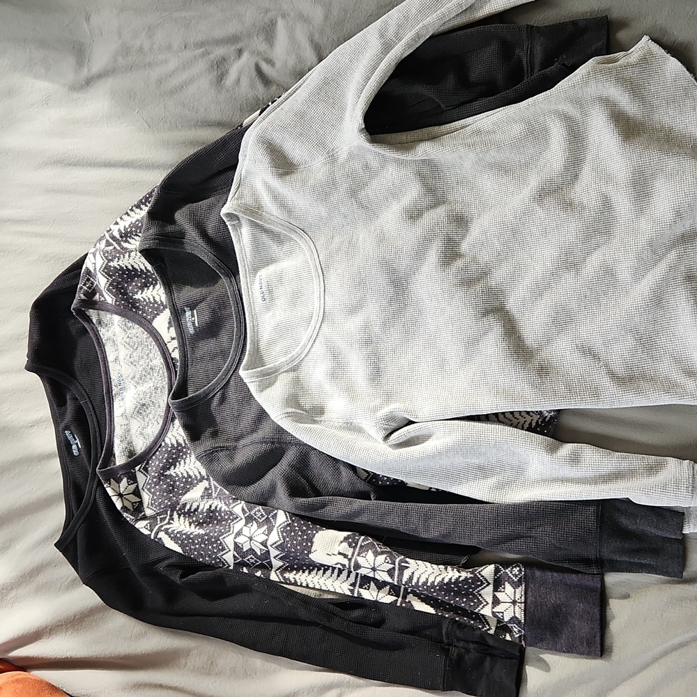 Old Navy Thermal Tees 4